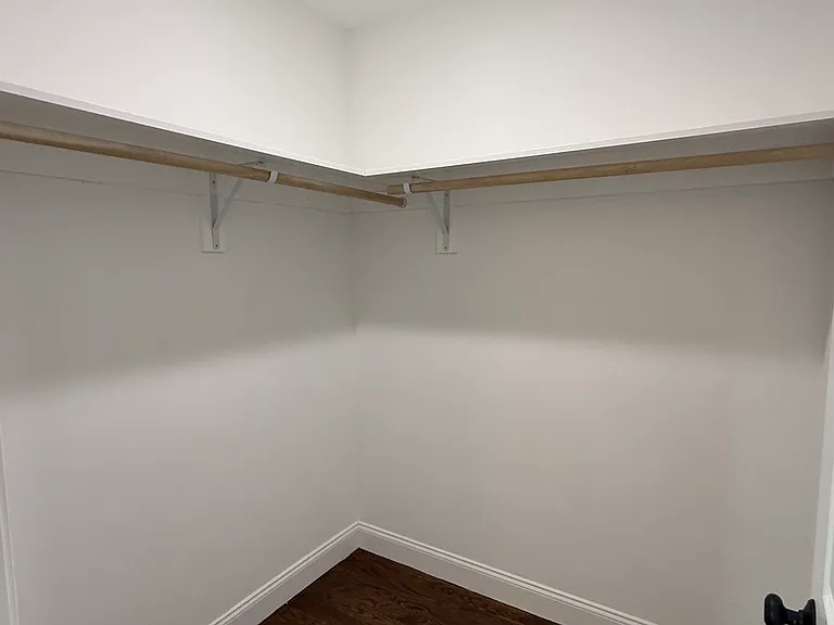 158-160 Oliver St #1 — Photo 9