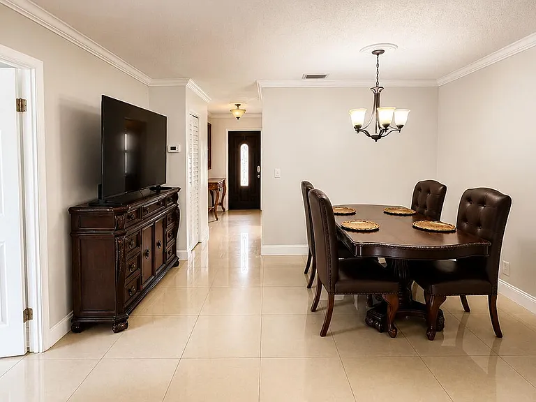 157 Lake Anne Dr — Photo 4