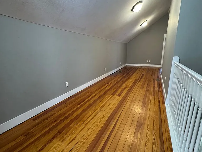 405 S Ellis St — Photo 6