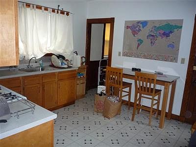 2nd image of 67 Pearl St #2