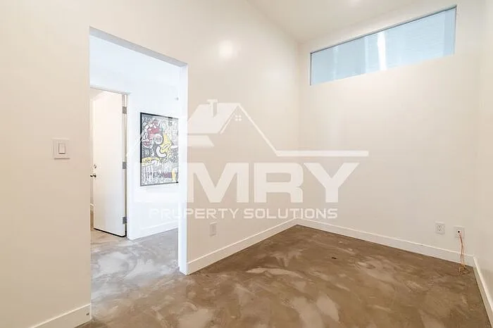 5655 E Beverly Blvd — Photo 22