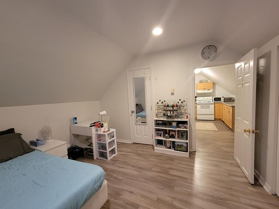 2nd image of 27 Bartlett Ave #3