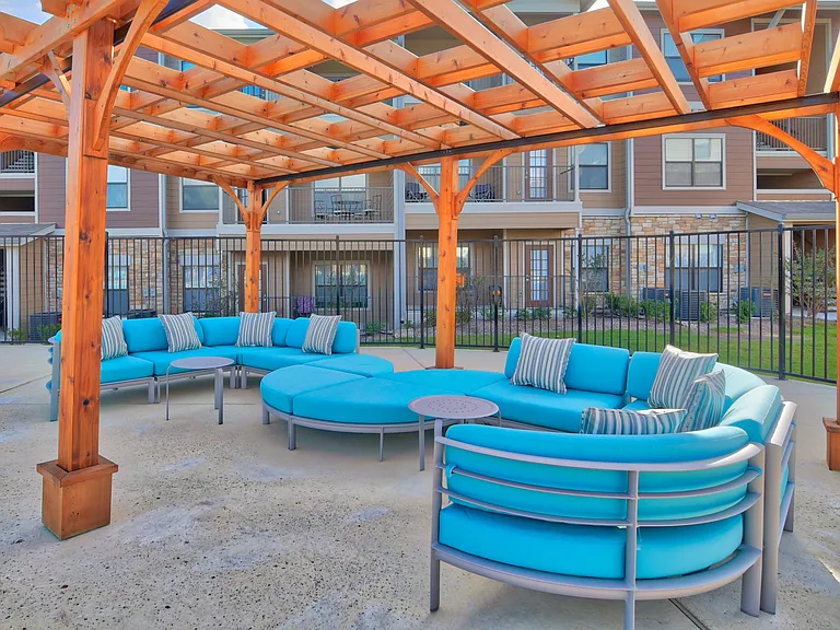 Volar Apartments — Photo 24