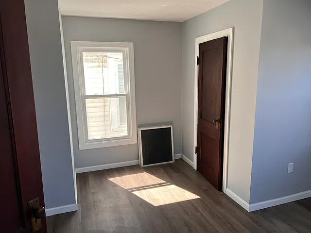 305 Tompkins St #2 — Photo 5