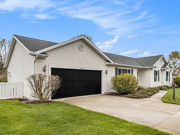2nd image of 52063 Windermere Dr