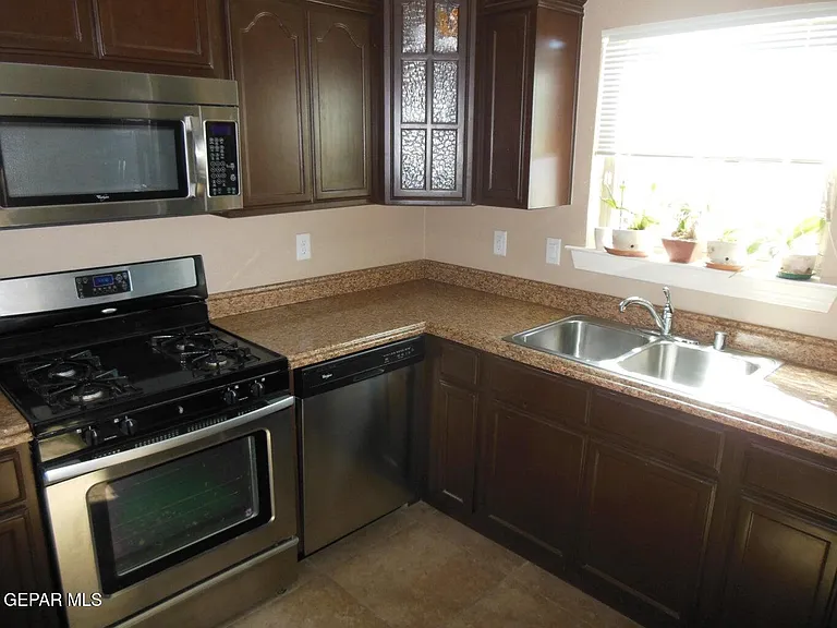 14206 Bluesky Point Ct — Photo 6