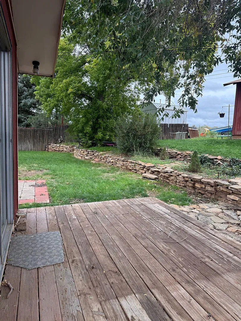 Spacious 4 bedroom — Photo 3