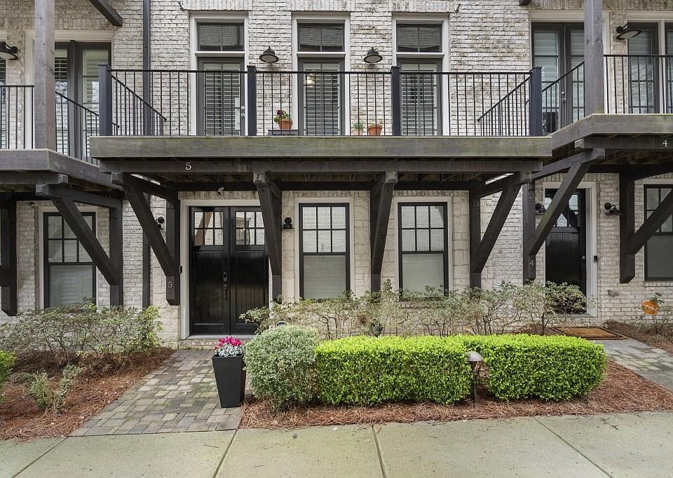 1st image of 18 Peachtree Ave #5