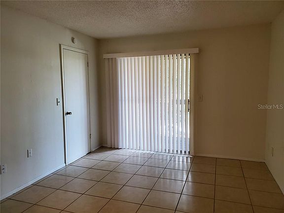 4th image of 2060 Cascades Blvd Unit 305