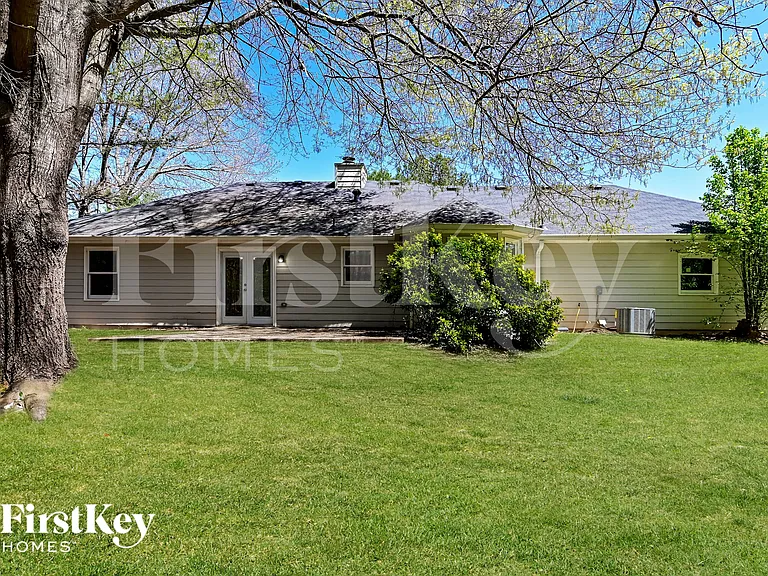 35 Park Place Dr — Photo 15