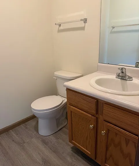 415 Dalewood Dr — Photo 3