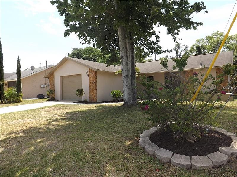 1st image of 16009 Villa Dr