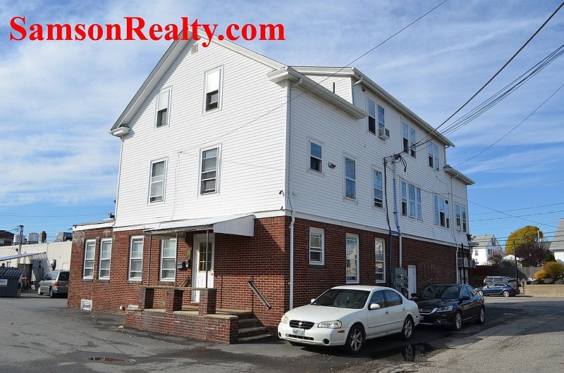 1st image of 84 Melrose St #1