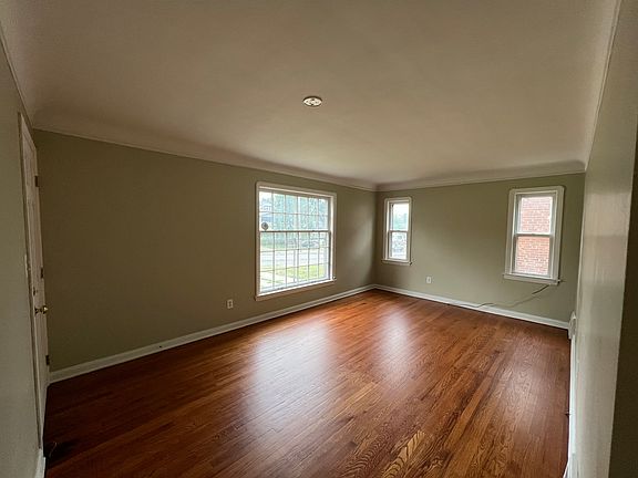 2nd image of 4579 Broadview Rd #Up