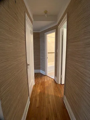 Rented by Arwell Realty | media 15