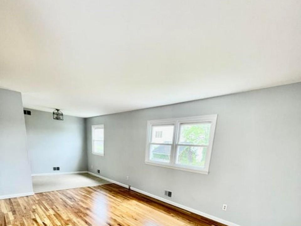 1st image of 306 Maybury Ave #1