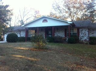 884 Riverside Dr, Gadsden, AL 35901
