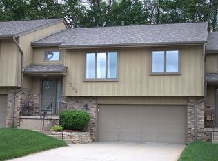 1028 Arbor Ridge Cir, Council Bluffs, IA 51503