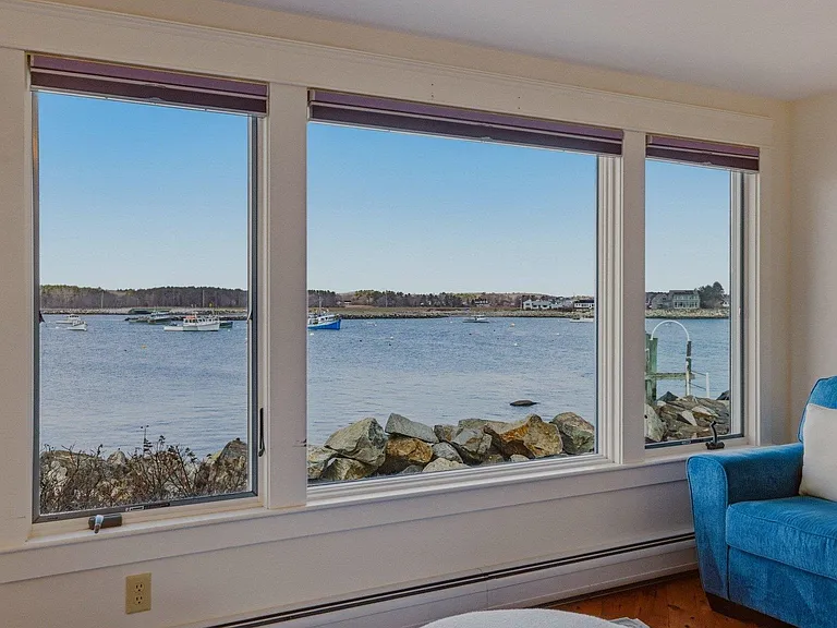 130 Harbor Rd — Photo 14