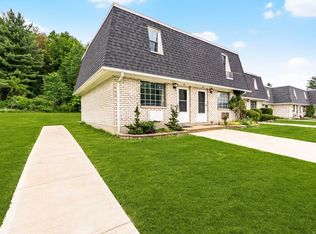 26 Princeton Ter #26, Greenfield, MA 01301