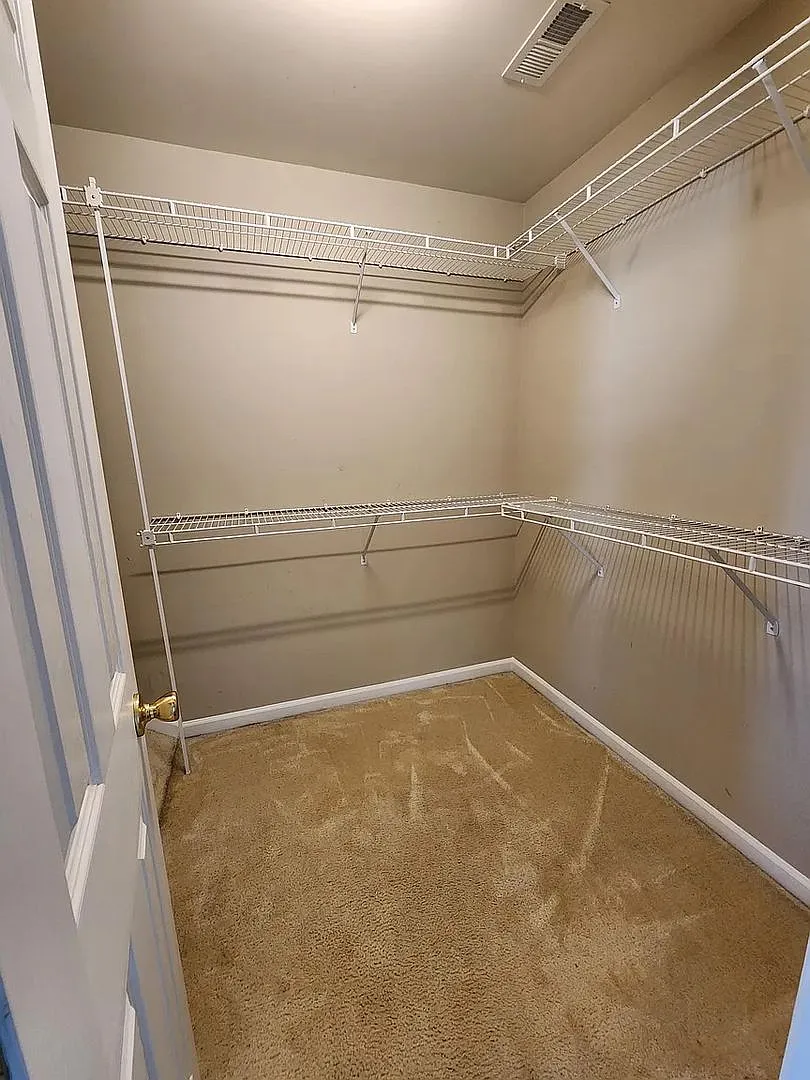 Room in 3 Bedroom Home at Lavista Way — Photo 4