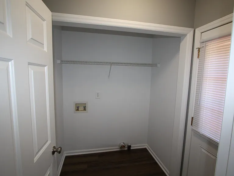 113 Drew Ct — Photo 8