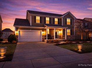 748 Cashmere Ln, Elgin, IL 60124