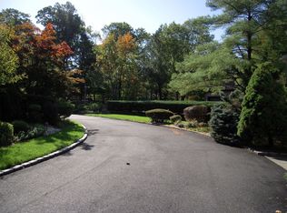 20 Tall Pine Ln, Short Hills, NJ 07078