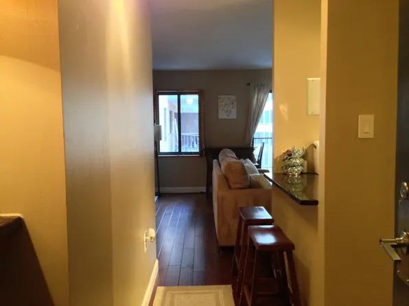 1718 P St NW APT 209, Washington, DC 20036
