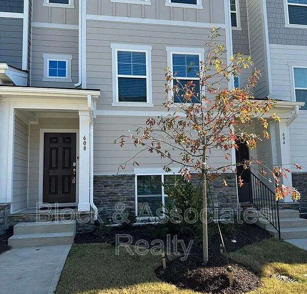 608 Gimari Dr — Photo 51