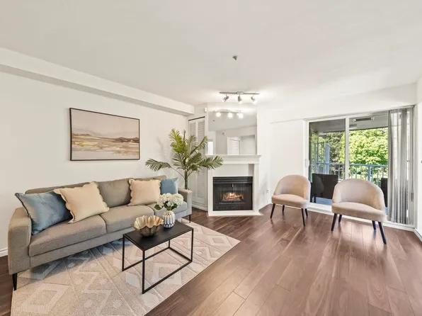 1406 W 73rd Ave #302, Vancouver, BC V6P 3E8