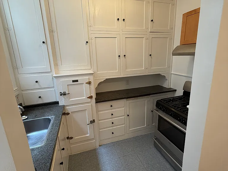 741 Balboa St #1 — Photo 8