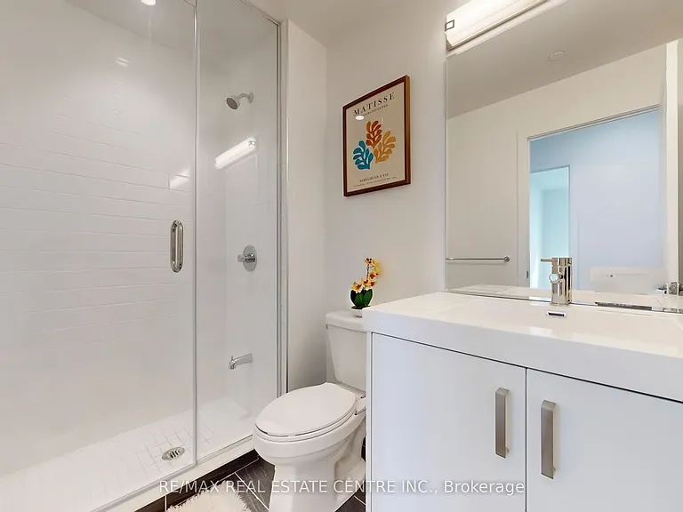 1010 Dundas St E #Penthouse 12 — Photo 29