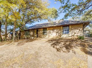 2844 Hurstview Dr, Hurst, TX 76054