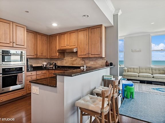 4th image of 310 S Michigan Ave #1905