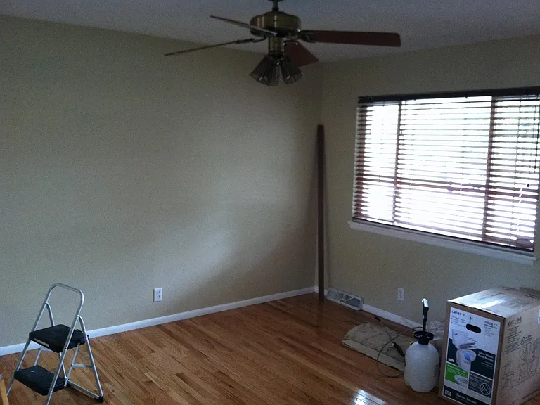 892 S Worchester St — Photo 6