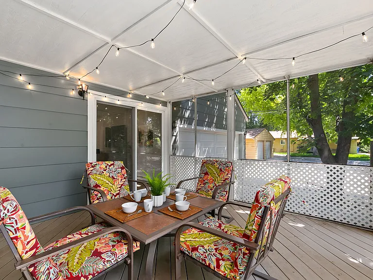 726 Eastdale Dr — Photo 21