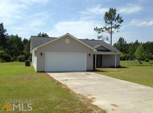 105 Windward Way Dr, Folkston, GA 31537