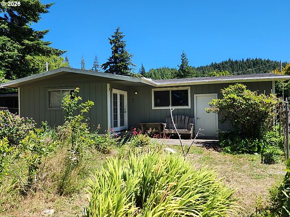 3rd image of 2537 Port Orford Loop Rd