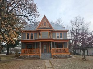 202 E Garfield Ave, Marion, WI 54950