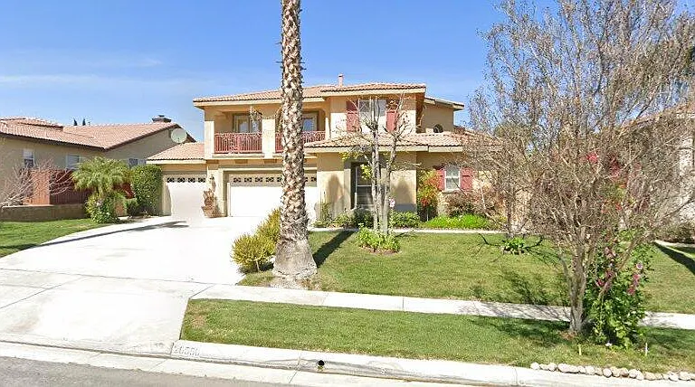 26550 Hummingbird Ct — Photo 1