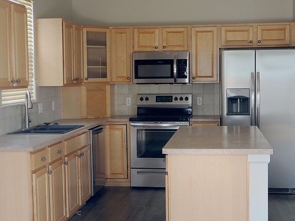 5th image of 2208 Walnut Creek Dr