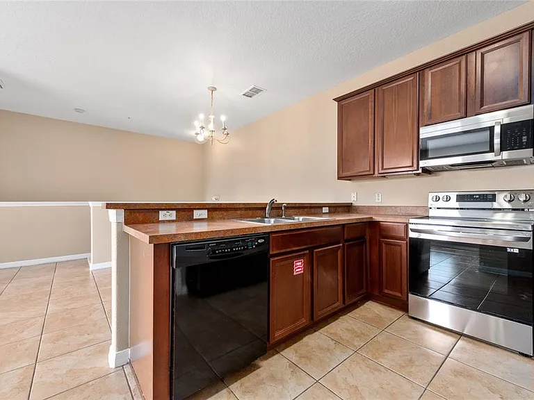 7531 Pellham Way #77 — Photo 9