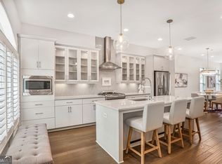 4202 Deming Cir, Sandy Springs, GA 30342