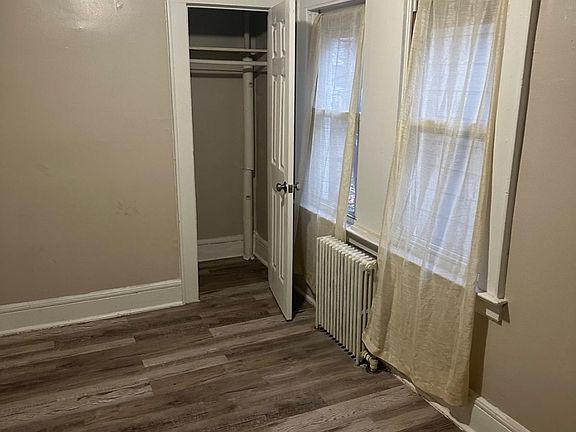 5th image of 30 Long St #1