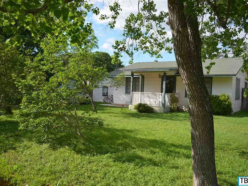 1st image of 1304 W Mesquite St