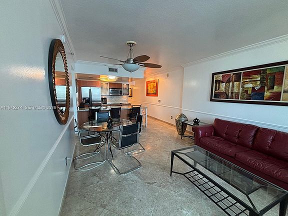 4th image of 185 SW 7th St APT 1502