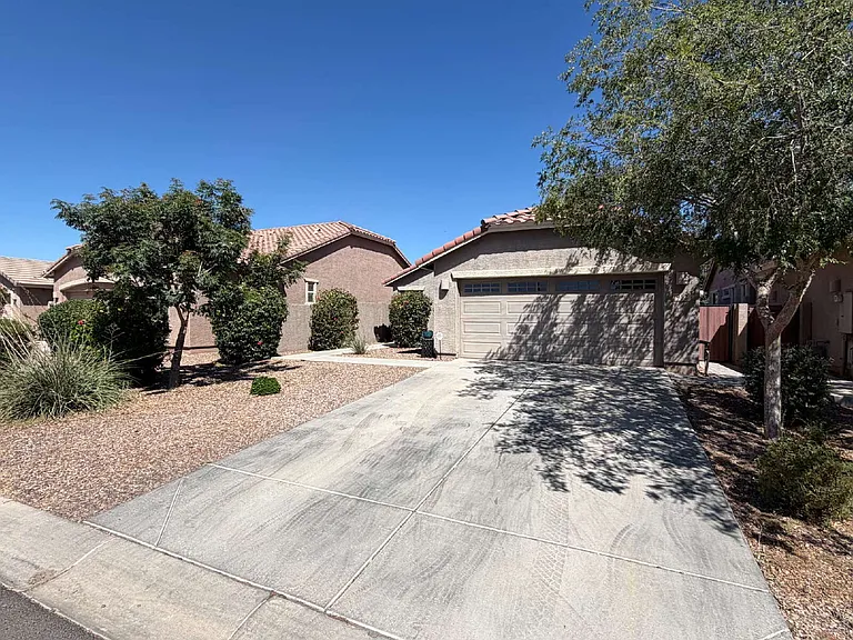 932 W Hot Springs Trl — Photo 1