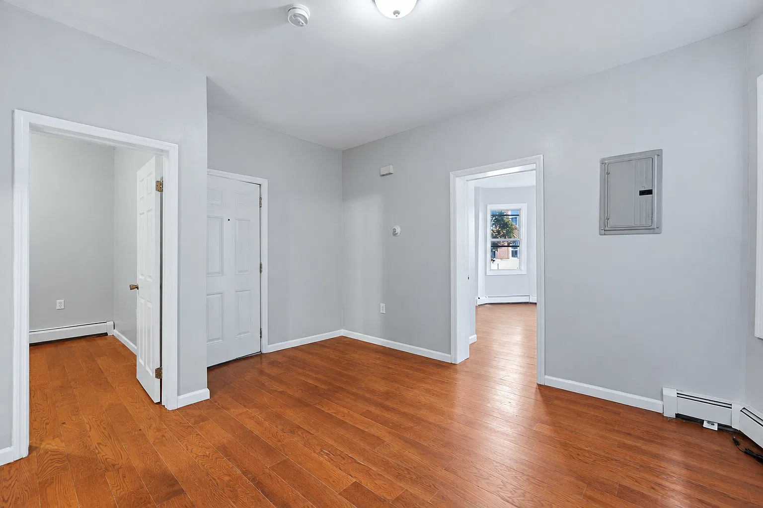 309 S 11th St — Photo 3