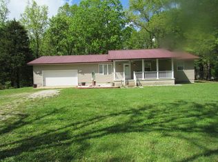 7210 Newkirk Rd, Mountain Grove, MO 65711